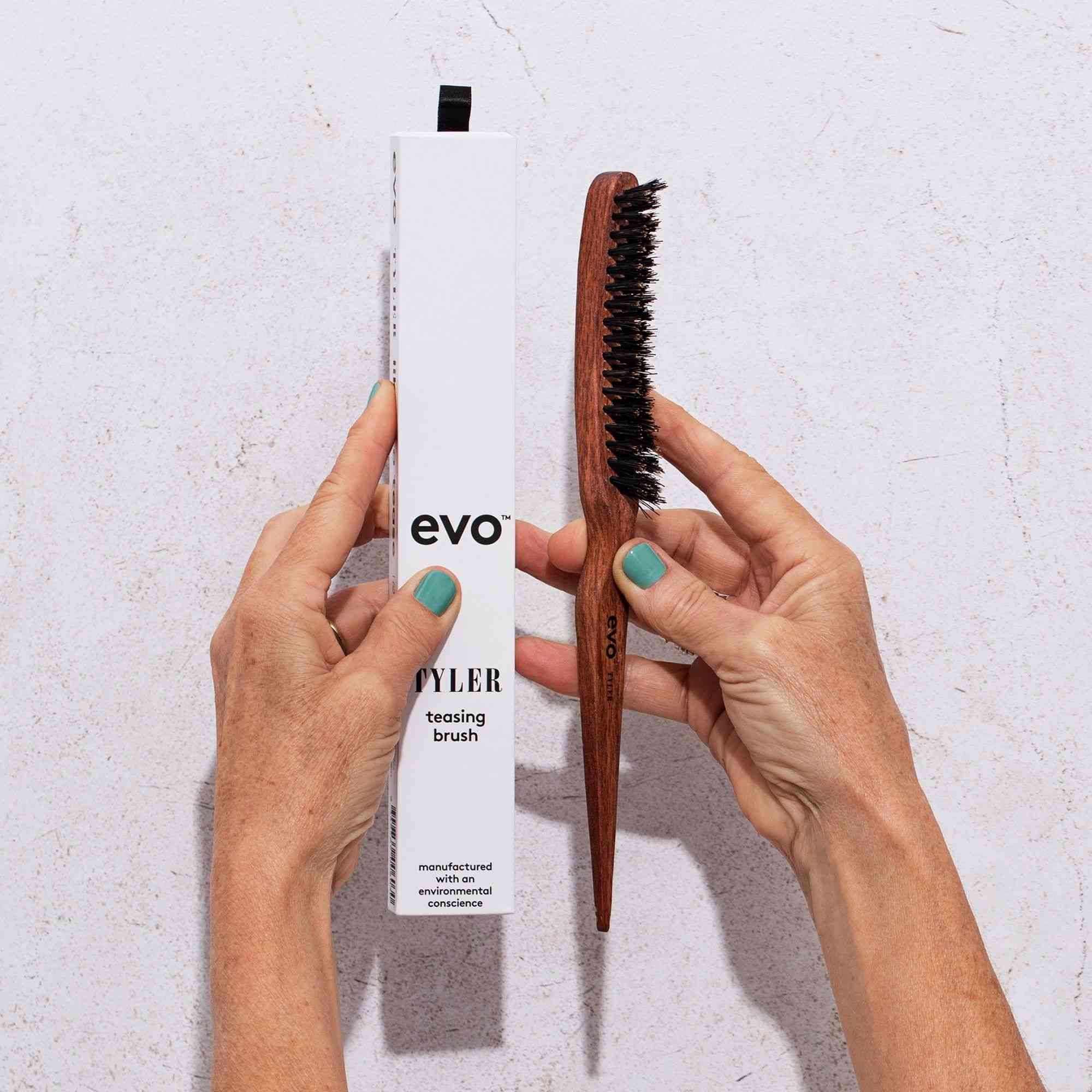 Evo Tyler Teasing Brush - Evo US
