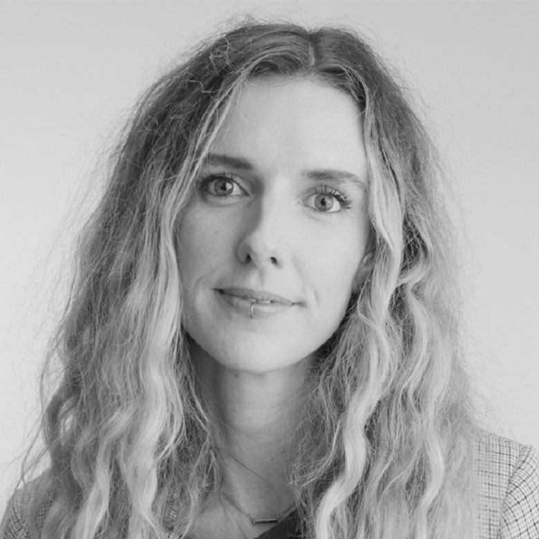 780x780 - Headshot - Belinda Mills.jpg